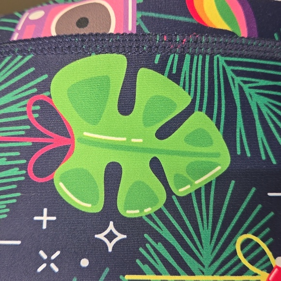 CVG Holiday Magic Full Length Leggings Size Medium - Picture 7 of 7